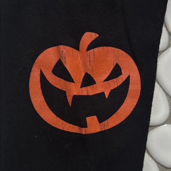 GAP x Disney Mickey & Pluto Trick or Treat Halloween Pajama Set Sz 2T - Picture 3 of 8